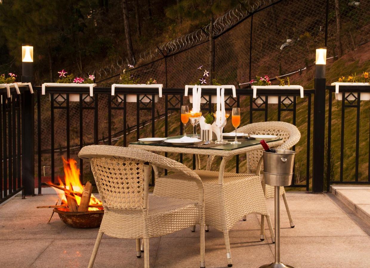 Rosetum Kasauli Hotel Bagian luar foto